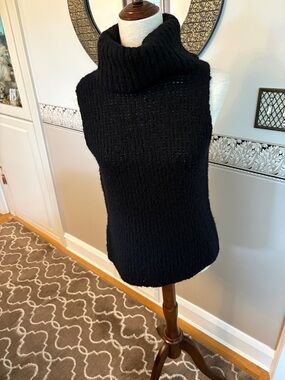 Sleeveless Turtleneck Sweater nubby wooly  - Black vintage Ann Taylor Medium